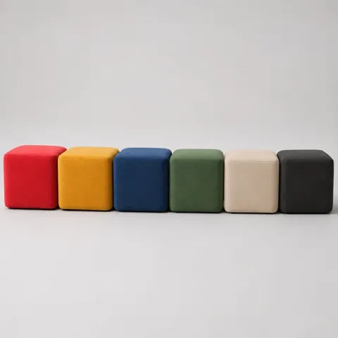 Renkli Kare Puf
